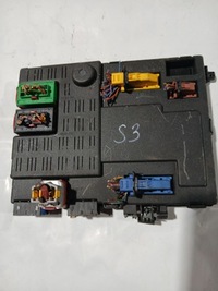 фото thumb №1, Коробка модуль bsi citroen berlingo peugeot partner 9642409880