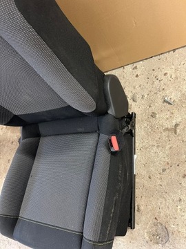 фото thumb №6, Сидіння пасажира праві citroen c3 iii європа