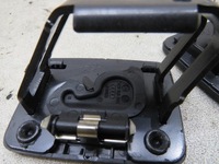 фото thumb №3, Крепление ролеты багажника audi q5 8r