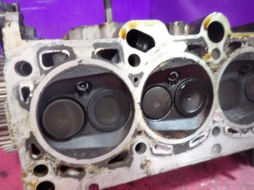 Audi A3 8L 1.6 8V AKL 101 км головка 06B103373A Крышка клапана