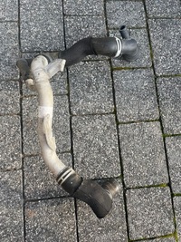 фото thumb №1, Шланг води audi a6 c8