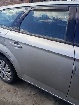фото thumb №1, Ford mondeo mk4 универсал дверь зад задние правые 66 w цвет