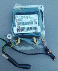 фото thumb №1, Peugeot 208 датчик подушка безпеки 9812713380