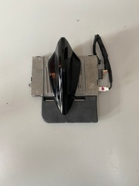 фото thumb №1, Антенна модуль peugeot 3008 iii 23- 9861638180