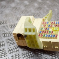 фото thumb №6, Hyundai sonata 2005 рамка / модуль предохранителей