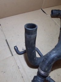 фото thumb №4, Audi q7 4l wąż трубка шланг wody 7l6122447be 7l0122101h