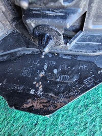 фото thumb №7, Молдинг крила audi q3 83a853718a права перед оригінал