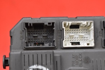 фото thumb №15, Коробка запобіжників 9649301780 bsi citroen c5 1 i 2.2 hdi 133 km 01-04