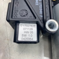 фото thumb №5, Моторчик люк v70 iii xc70 iii s80 ii