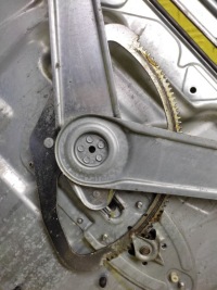 фото thumb №4, Ford focus mk2 підйомник скло правий перед