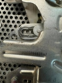 фото thumb №3, Замок двері правих розсувних renault master iii 8200766631j