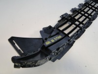 фото thumb №9, Mercedes решітка середня w бампер передній audi q4 e-tron