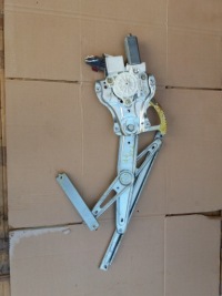 фото thumb №1, Підйомник скло правий перед toyota avensis t25