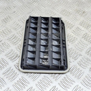 фото thumb №5, Bmw 3 f30 f35 f31 2016 решётка вентиляционная pod бампером задний