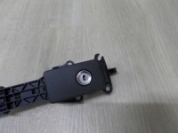 фото thumb №10, Volvo s80 ii v70 xc70 06-16 замок ручка бардачка пассажира 30672132