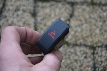 фото thumb №1, Кнопка світла аварійних mazda 6 vi gkl1664h0