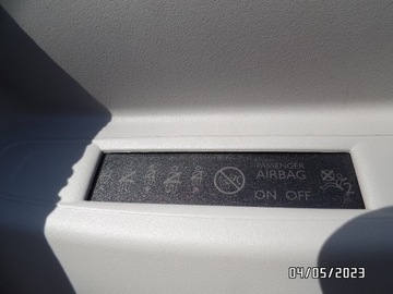 фото thumb №3, Дисплей ременів рамка citroen c4 ii 9665778780