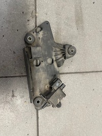 фото thumb №1, Кронштейн клапан audi a8 d2 2.8 apr 078133365b