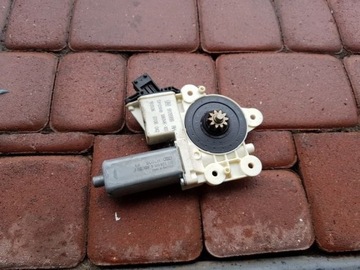 фото thumb №1, Двигунчик скла правий перед opel vectra c 9178988