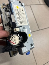 фото thumb №7, Дисплей экран навигации a3 8v 8v0857273f