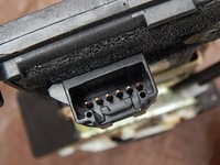 фото thumb №9, Замок двері задня l/r mazda 6 gg 02-08