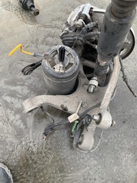 фото thumb №7, Macan 95b поворотный кулак правая зад 8r0505436c