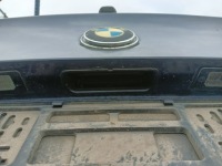 фото thumb №1, Вкладиш кнопка кришки багажника bmw e61