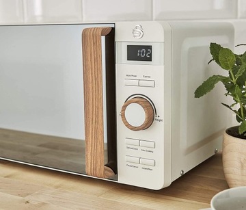 Отдельностоящая микроволновая печь Swan SM22036WHTNEU