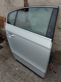 Купити Vw passat b6 2009 седан двері правий задній, фото thumb