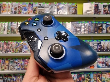 43. ОРИГИНАЛЬНЫЙ КОНТРОЛЛЕР ДЛЯ XBOX ONE SERIES S X MIDNIGHT FORCES MORO PAD CONTROLLER