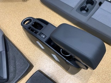 фото thumb №7, Bmw i3 сидіння диван обшивки салон європа ідеальні