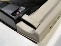 фото thumb №12, Обшивки обшивка оббивка обшивка двері шторка chrysler pacifica 2016 - 2022