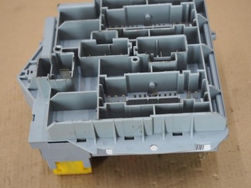 фото thumb №11, Коробка запобіжників fiat croma ii 51738107