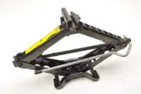 фото thumb №1, Volvo c30 s40 ii v50 c70 домкрат подъемник автомобильный 3m51-17080-da