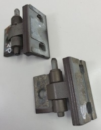 фото thumb №2, Петли дверь правый перед volvo xc70 пара