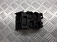 фото thumb №1, Коробка предохранителей toyota оригинальный номер 82734-05030