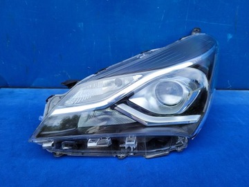 фото thumb №1, Toyota yaris iii рестайлинг 2017-2020 17-20 фара лампа левая