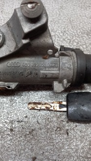 фото thumb №2, Замок зажигания vw polo 1.2b 03r