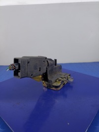 фото thumb №6, Volvo v40 i kombi замок двері лівий передній