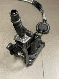 фото thumb №1, Натяжник тросы коробки передач peugeot оригинальный номер 2400pc