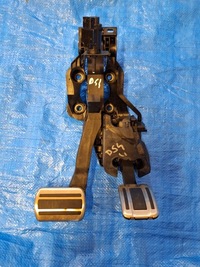 фото thumb №1, Педаль тормоза газа citroen ds4 ii peugeot 308 t10