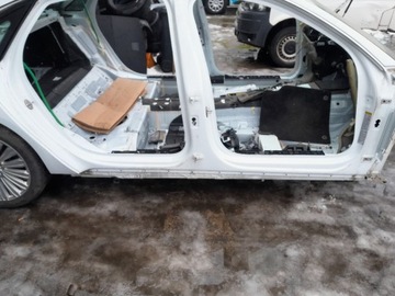 фото thumb №1, Audi a8 d4 рестайлинг порог стойка обшивка четверть bok правый ls9r рестайлинг 16r длинный