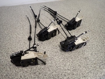 фото thumb №3, Hyundai i30 07-12 замок дверь перед левый