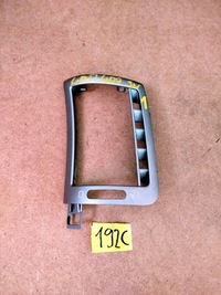 фото thumb №1, Рамка корпус ґрати обдув лівий перед peugeot 407 sw