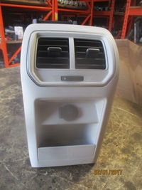 фото thumb №6, Туннель средний подлокотник vw golf sportsvan кожа