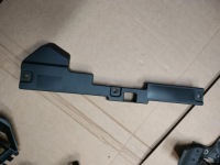 фото thumb №1, Suzuki swift mk8 захист поперечина замка капот новий оригінальний номер