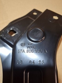 Skoda karoq кронштейн лампи фара правий перед orygi. Ціна, фото thumb