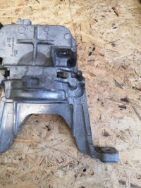 фото thumb №7, Mercedes glb w247 кронштейн подушка двигуна a1772402000 a1772402600