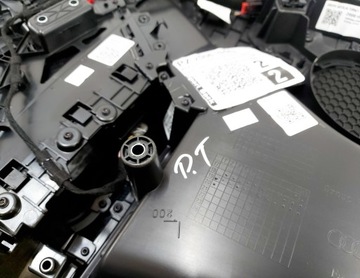 фото thumb №8, Audi q3 83a 3f 20r. боковина оббивка двері правий зад 83a867488