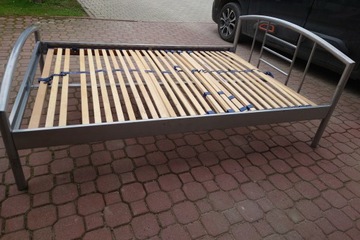 Стальная двуспальная кровать 140 х 200 дизайн.
